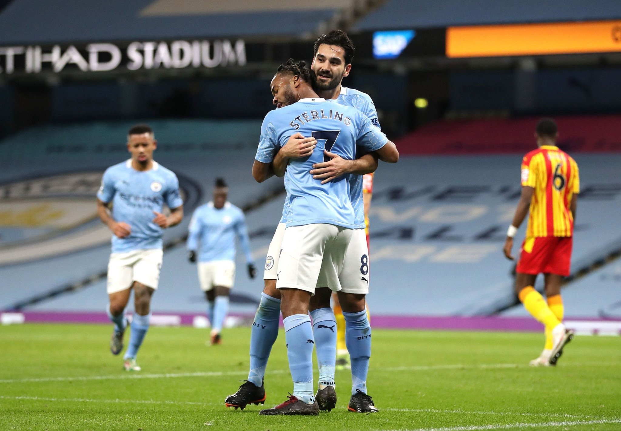 赛后采访Creme&JackeyLove：第三局翻盘后，我就知道今天该赢了47亮99回复.